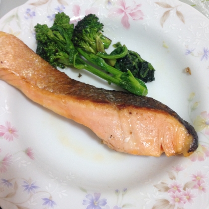 野菜は冷蔵庫にあったもので作りました。
鮭はよく使うので、またリピートします。美味しかったです。