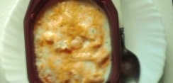 チェダーチーズソースの卵グラタン