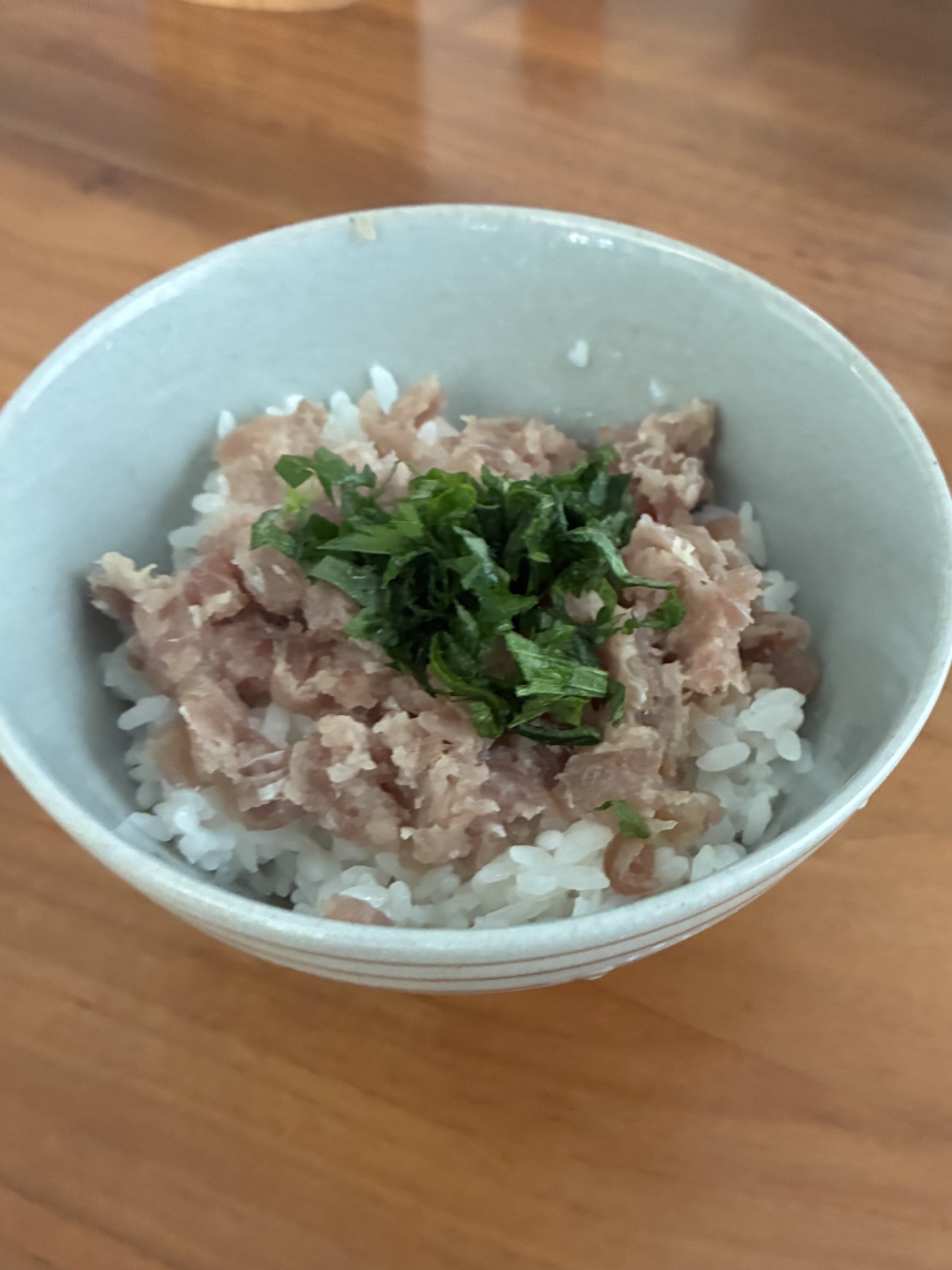 マグロのたたき丼　しそ添えVer.
