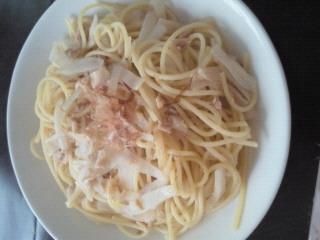 大根とツナのパスタうちでも良く作りますが、大根の食感があって美味しかったです(^皿^)
この組み合わせ大好き～♪ご馳走さまでした～