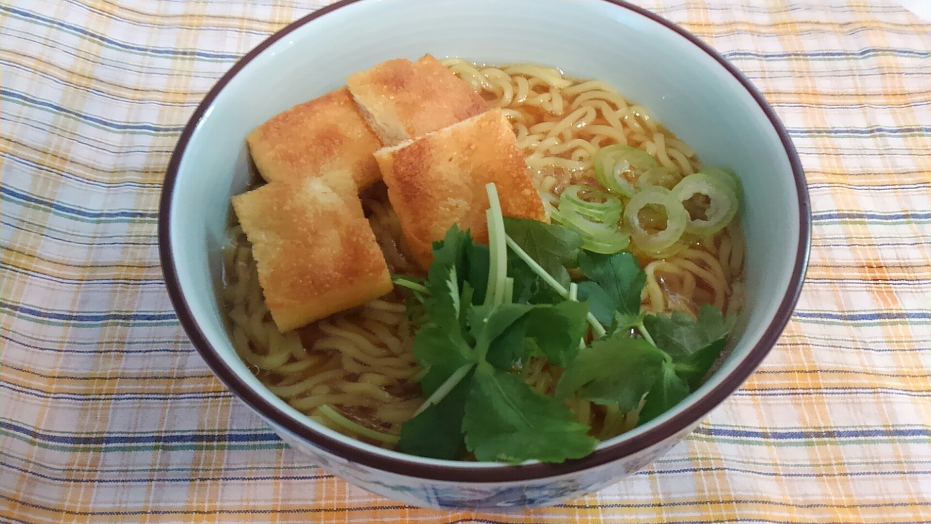 焼き油揚げと三つ葉の醤油ラーメン☆