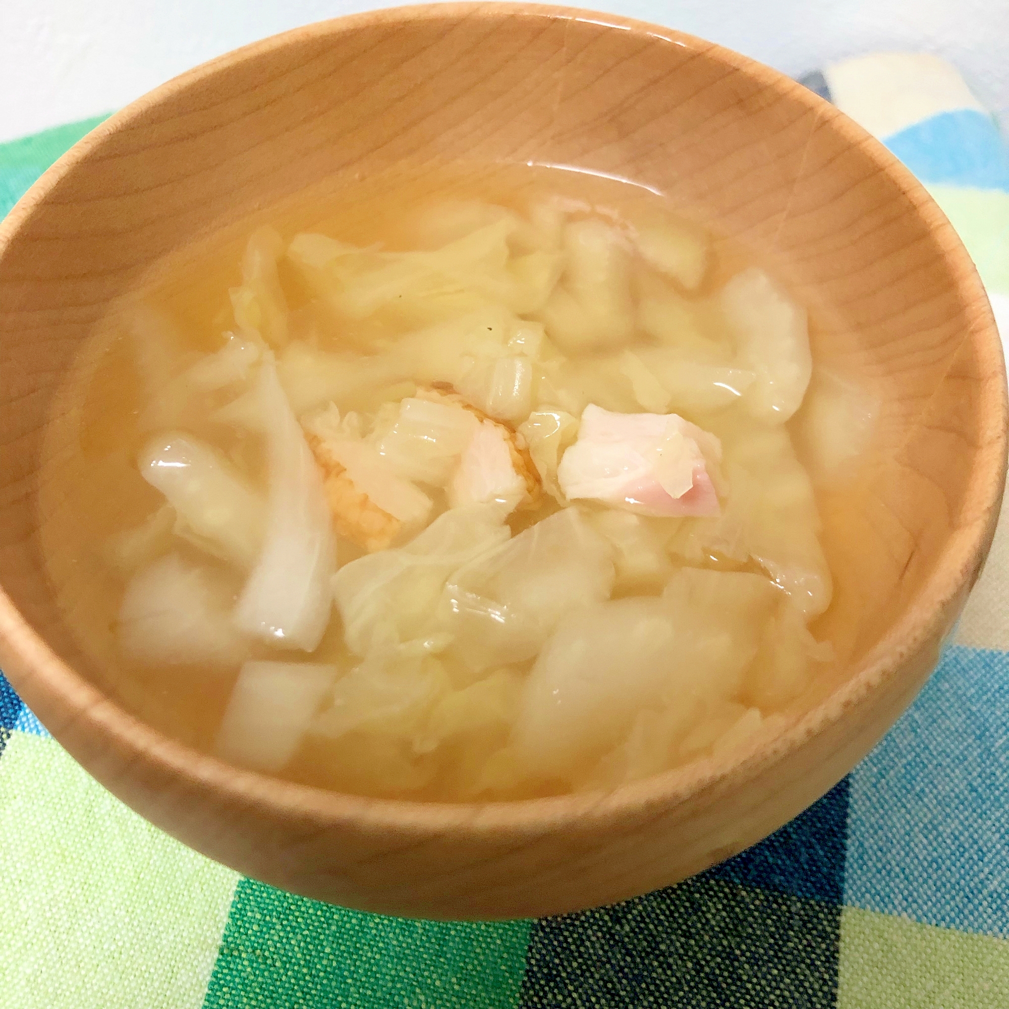 白菜とベーコンのコンソメスープ☆