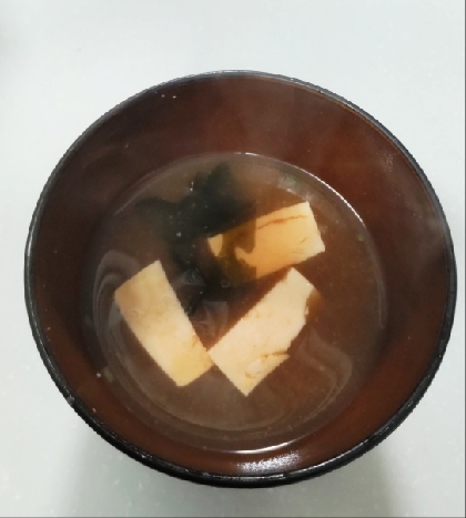 にんにくと豆腐わかめのお味噌汁