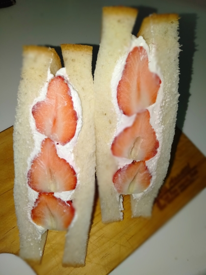 大きいいちごで作ってみました。子供達にとっても美味しいと褒められました。