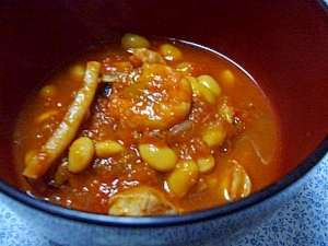 大豆と鶏肉イカ・エビ海鮮トマト煮込み（圧力鍋使用）