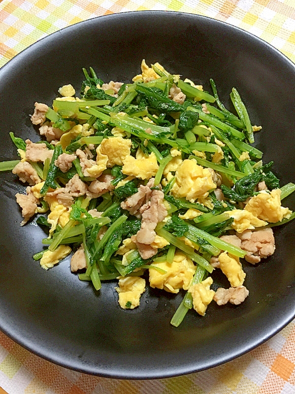 栄養満点☆大根の葉っぱと豚肉・炒り卵の炒め物♪