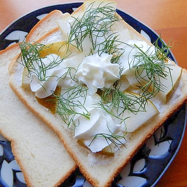 5分!ジューシー♡皮付きの梨でフルーツサンド♪