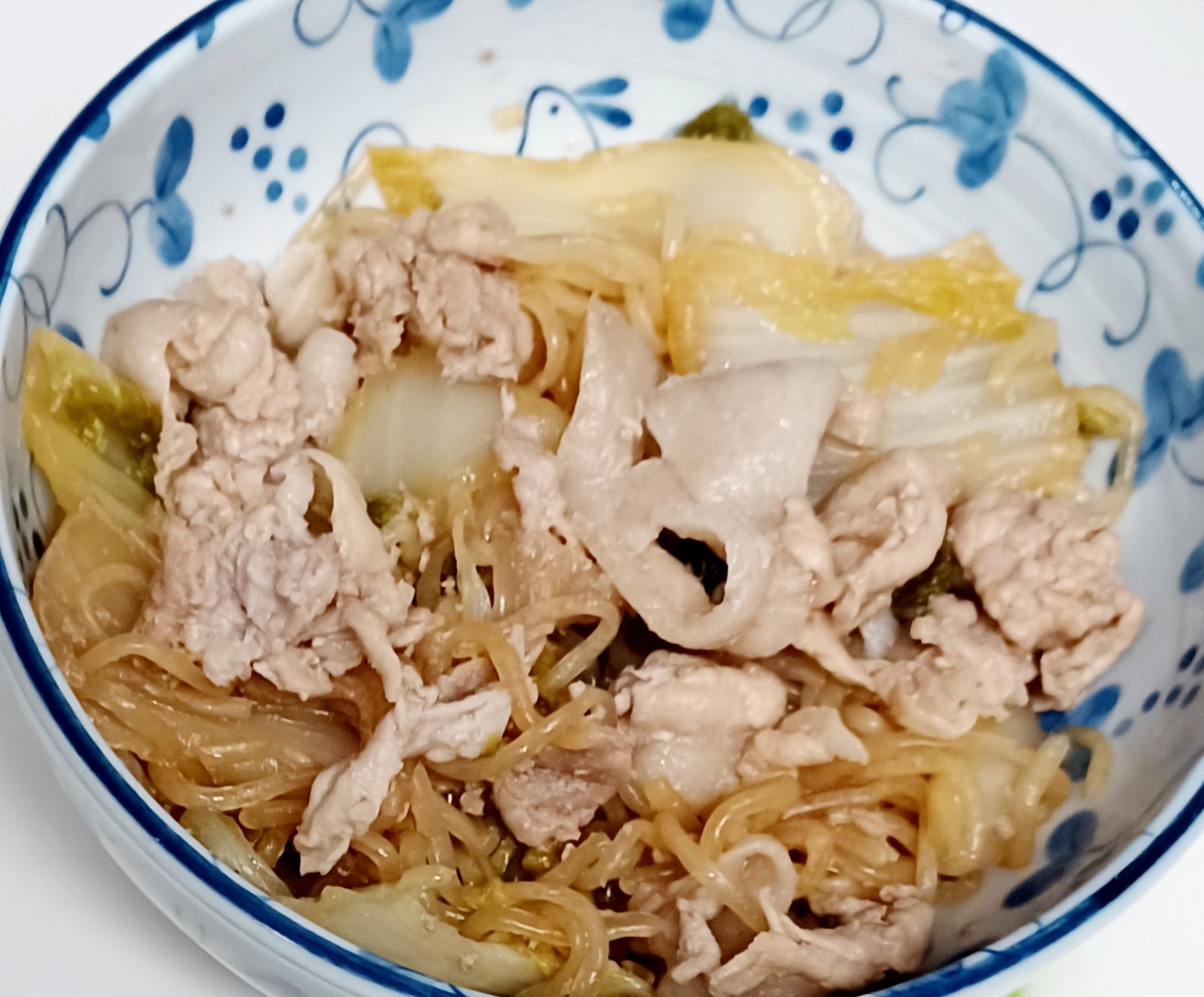 糸こんにゃく多め♪白菜と糸こんにゃくと豚肉の煮物☆