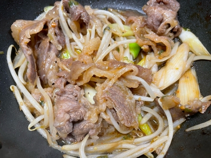 ジンギスカンのタレで肉野菜炒め