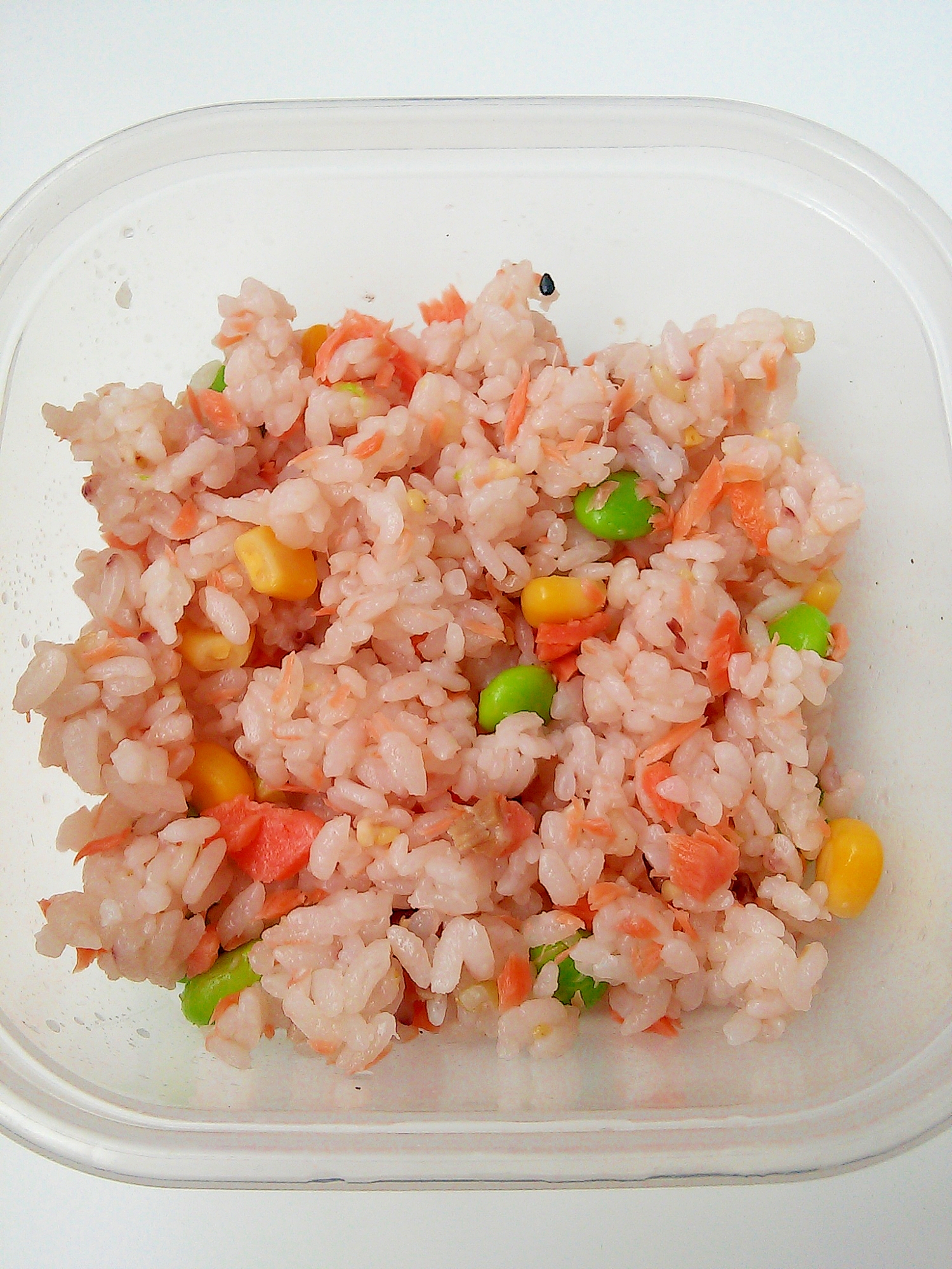 三十雑穀米入り☆鮭とコーンと枝豆の三色彩り混ぜご飯