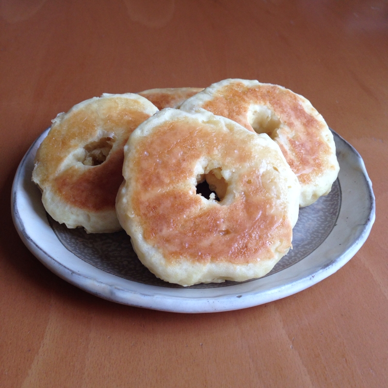 ホットケーキミックスで♪豆腐焼きドーナツ