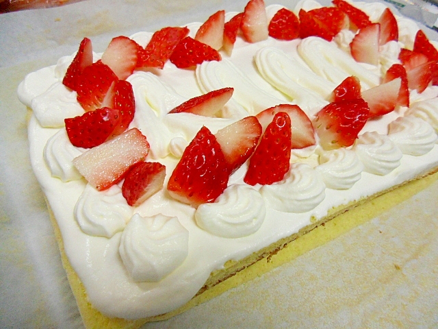 コツ無し簡単 四角いいちごショートケーキ レシピ 作り方 By ミスチバス 楽天レシピ コツ無し簡単 四角いいちごショートケーキ レシピ 作り方 By ミスチバス 楽天レシピ