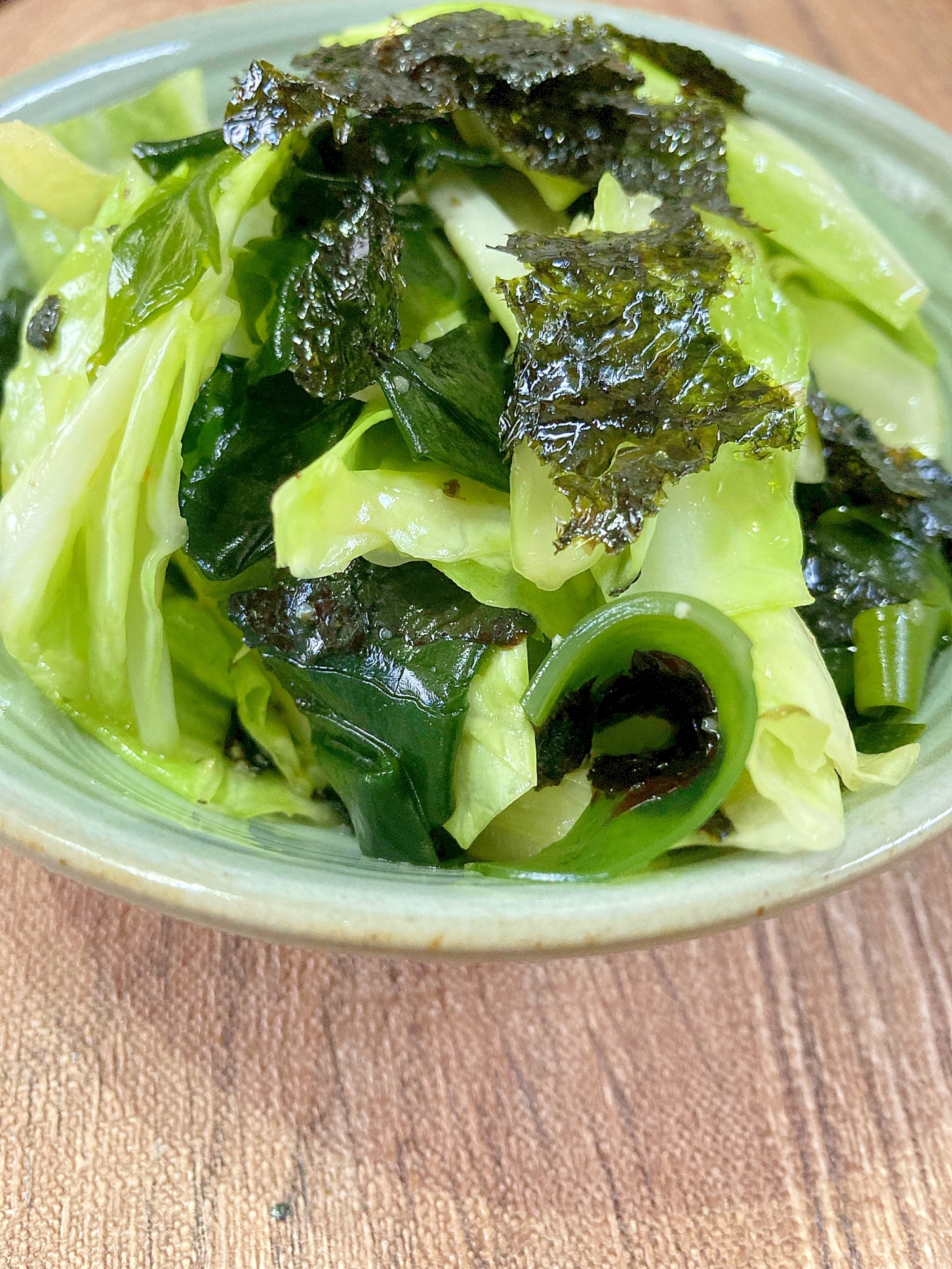 春キャベツとわかめのチョレギサラダ