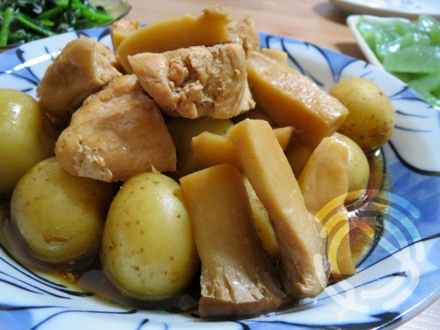 新じゃがと鶏肉の甘辛煮