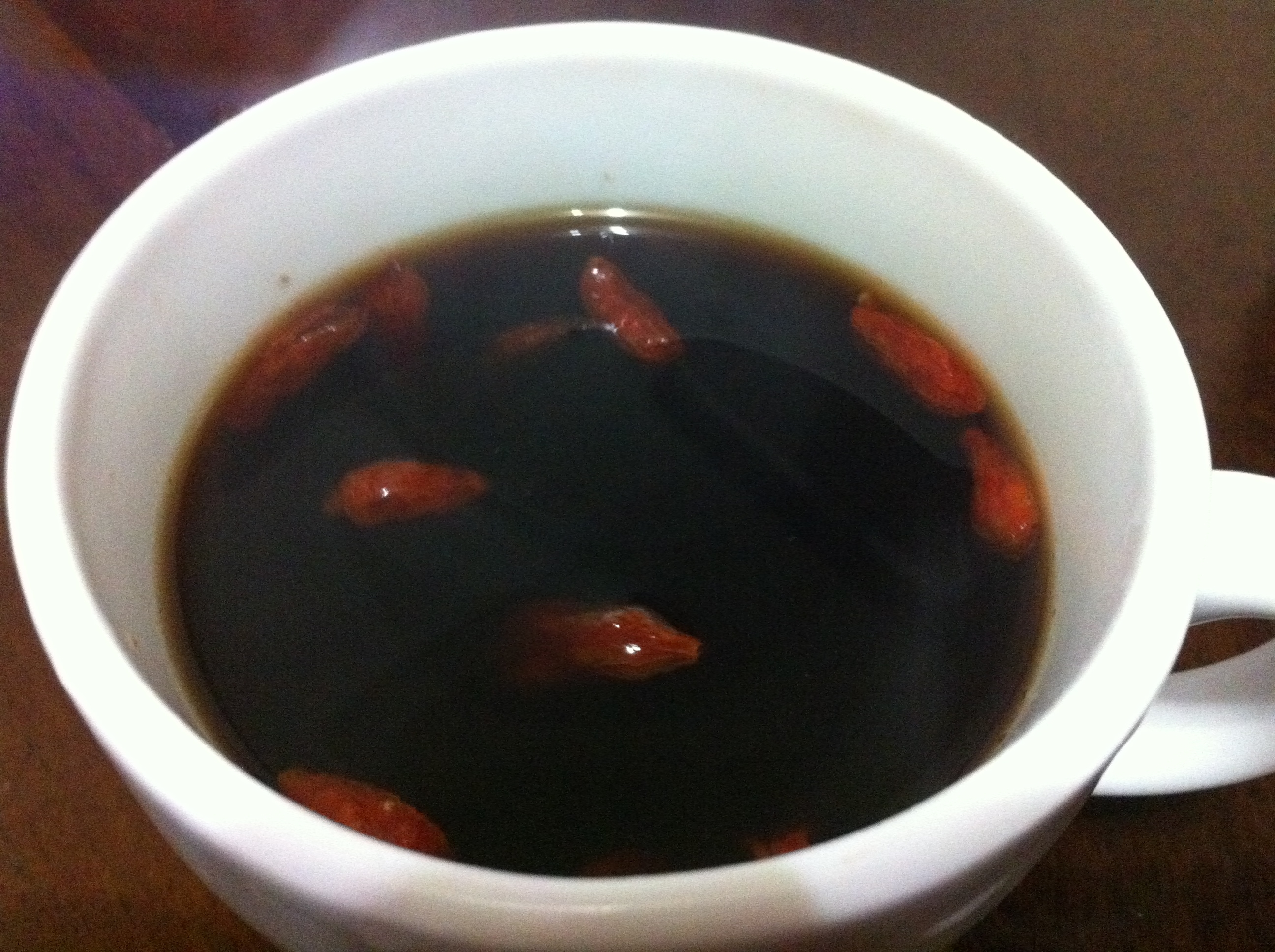 黒糖生姜とクコの実のポカポカドリンク