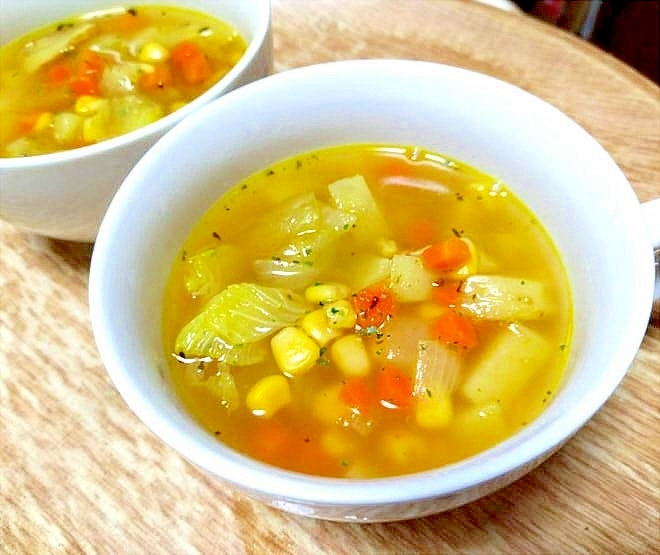 コロコロ野菜のコンソメスープ