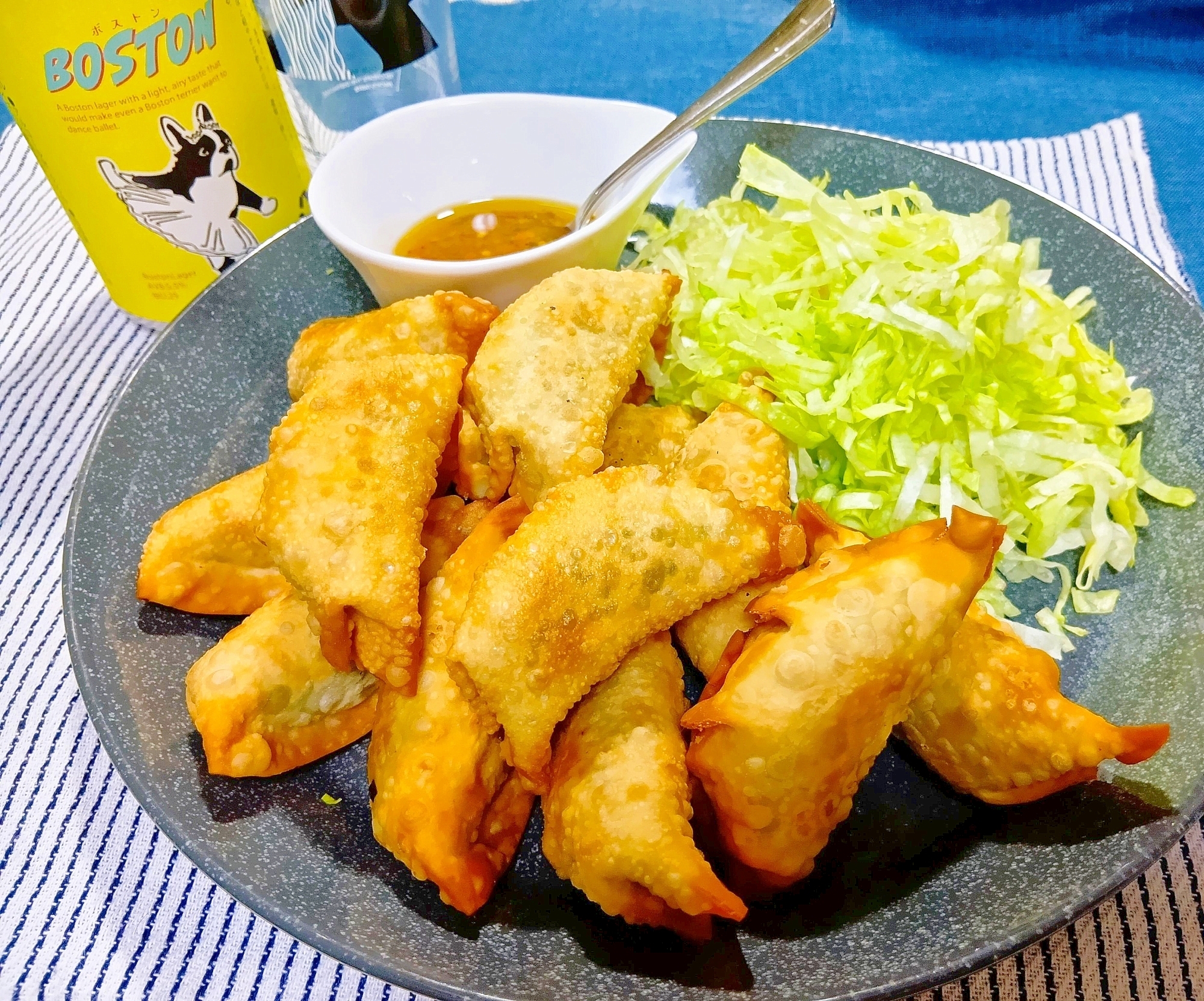 ちょっとASIAN風！セロリと鶏ひき肉の揚げ餃子