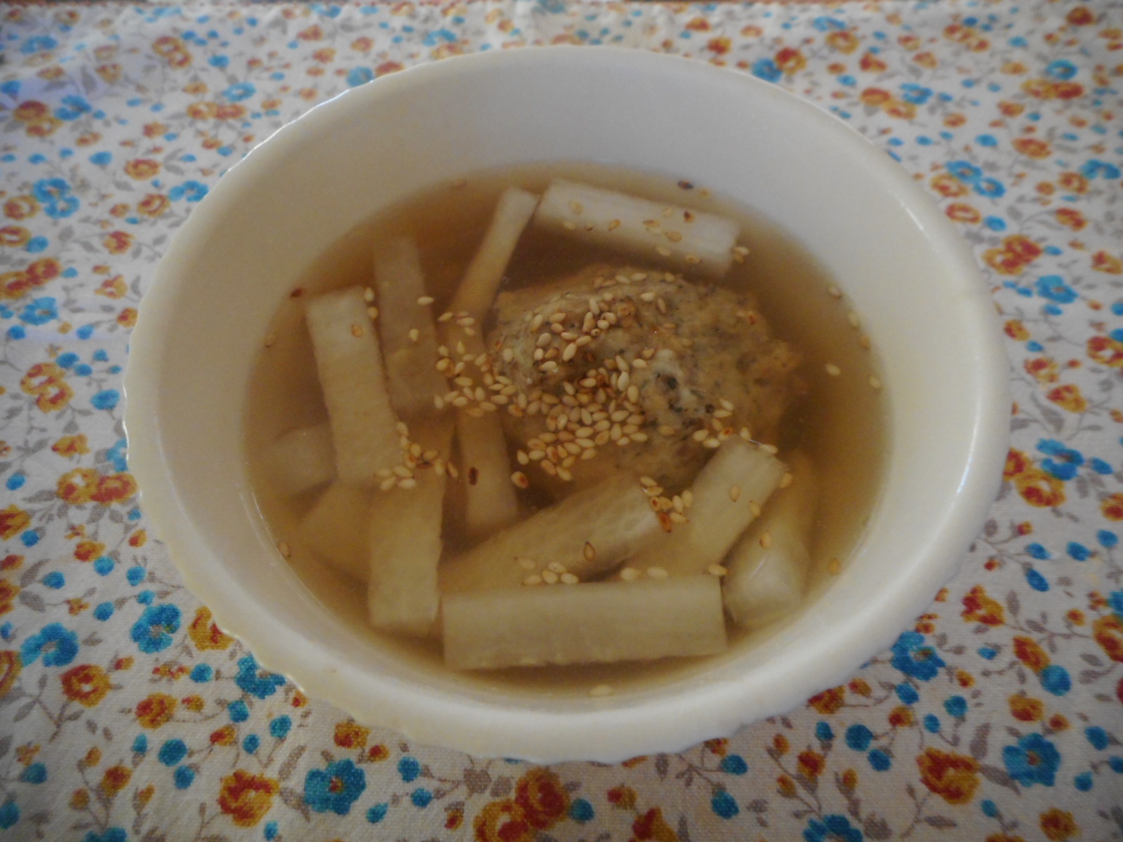 大根と肉団子の中華スープ