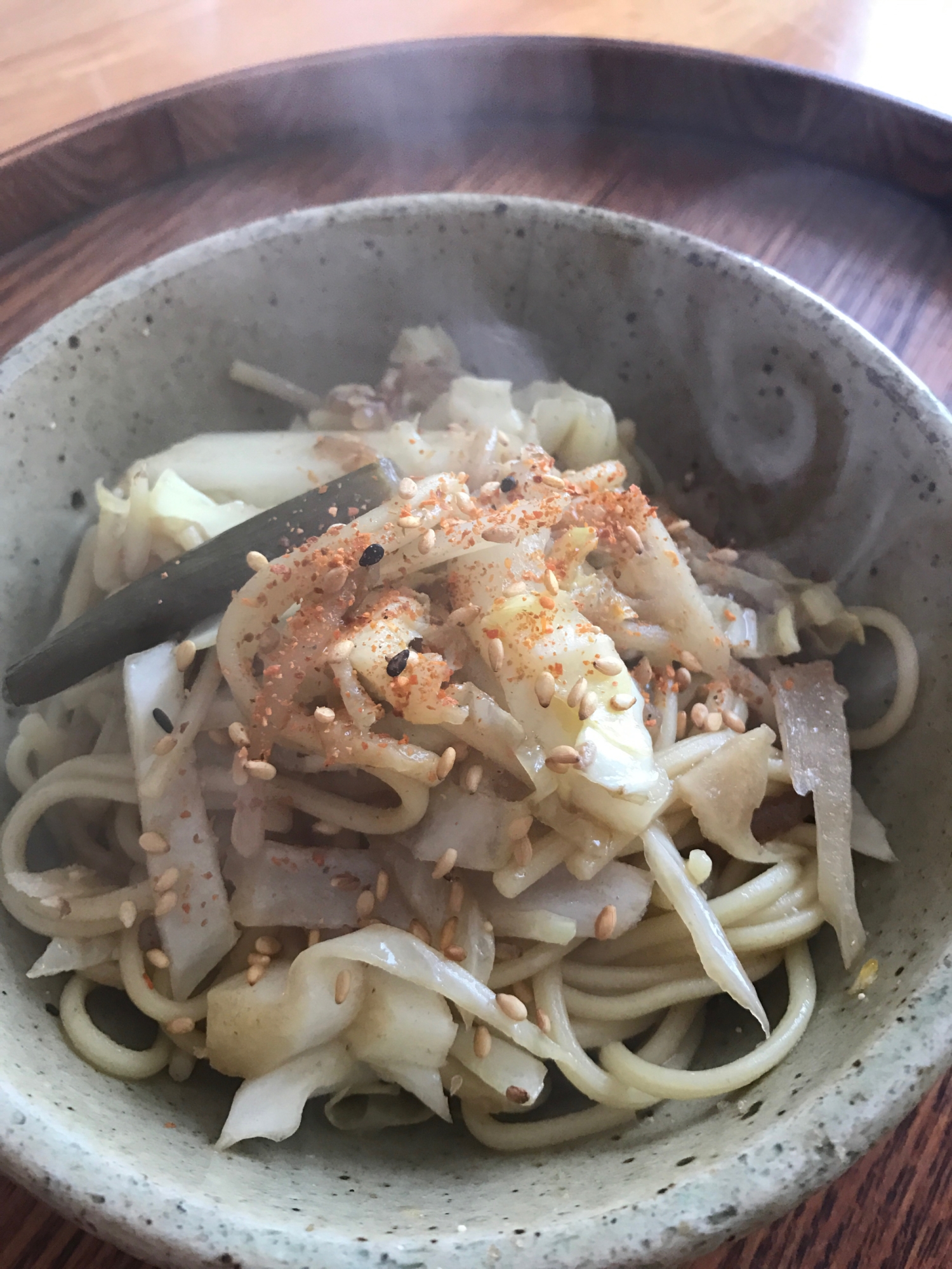 すき焼きの残りでキャベツ焼きそば