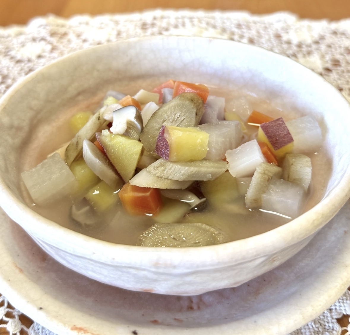 お正月の残り野菜で作るꈍ◡ꈍ鶏だしの☆スープ
