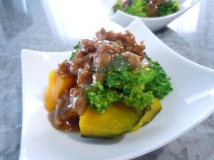 カボチャとブロッコリーのひき肉あんかけ