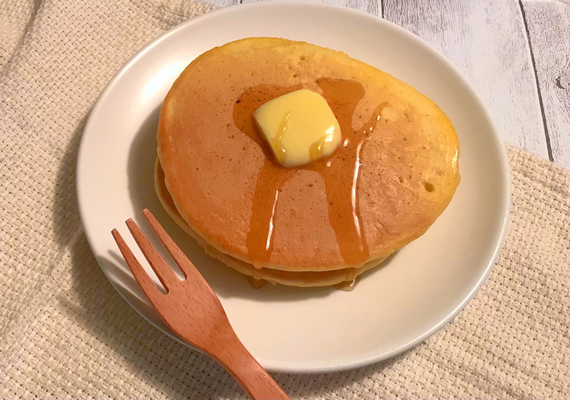 炭酸水でふんわりもっちり♪ホットケーキ