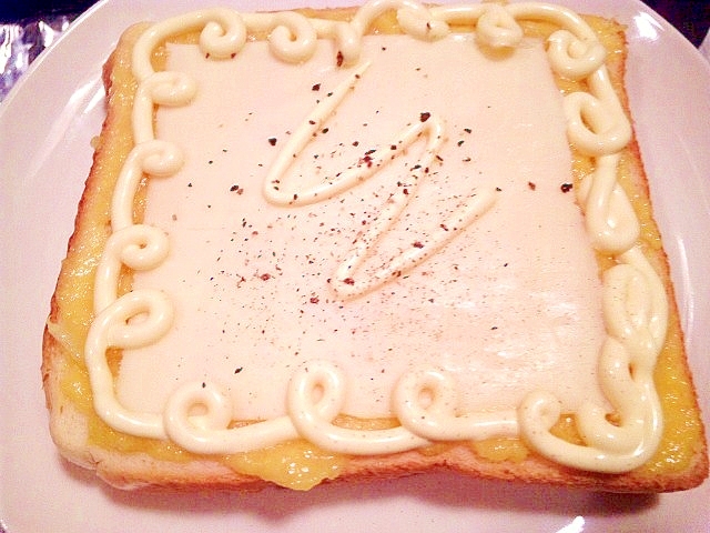 【超簡単】食べやすいコーンマヨチーズ・トースト