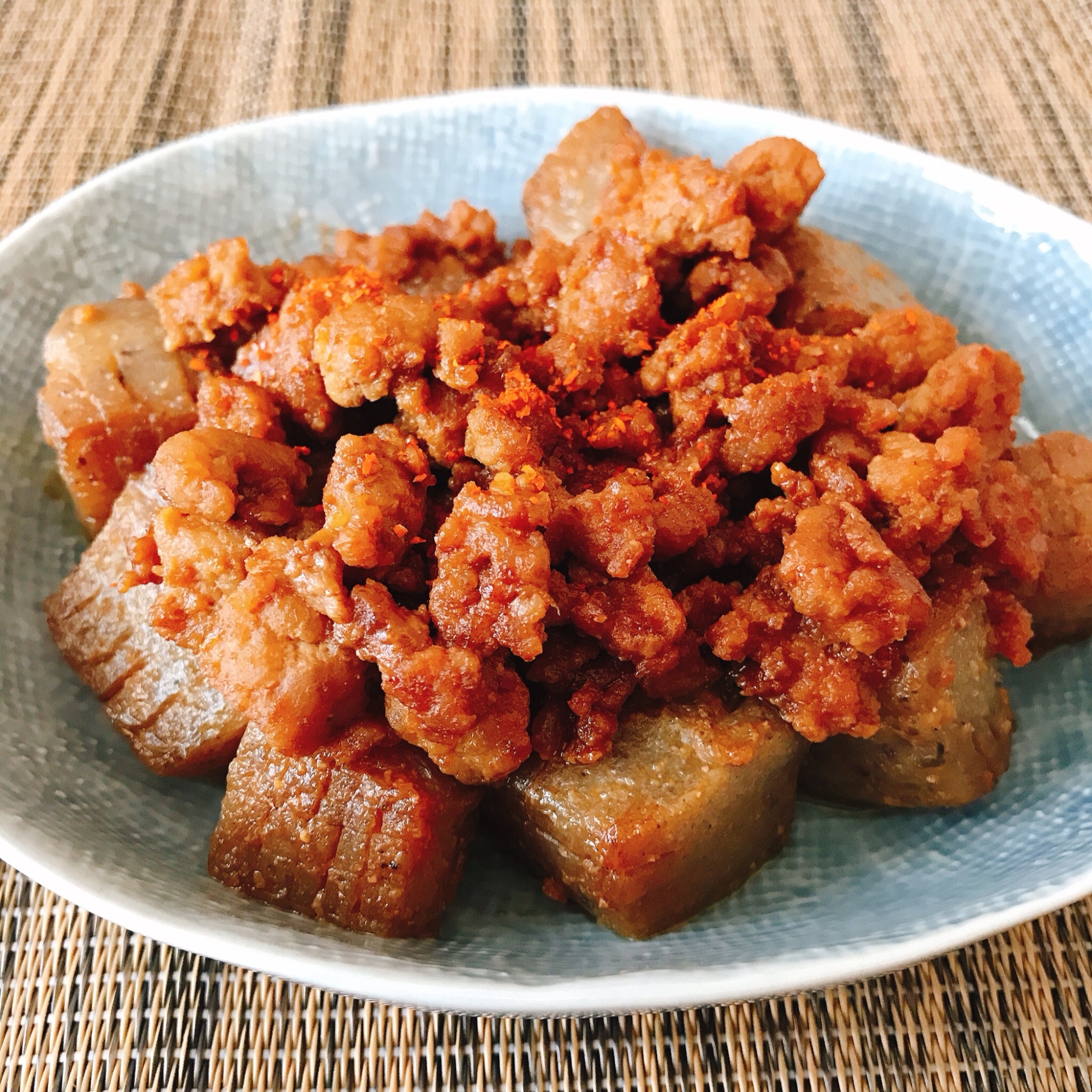 こんにゃくと挽肉の甘辛味噌炒め!