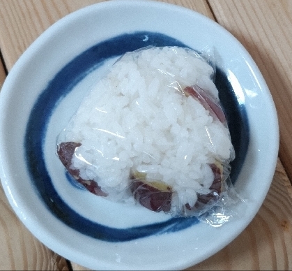 即席さつまいもご飯おにぎり