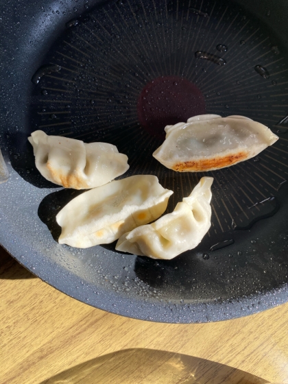 市販の餃子で☆カリカリぎょうざ