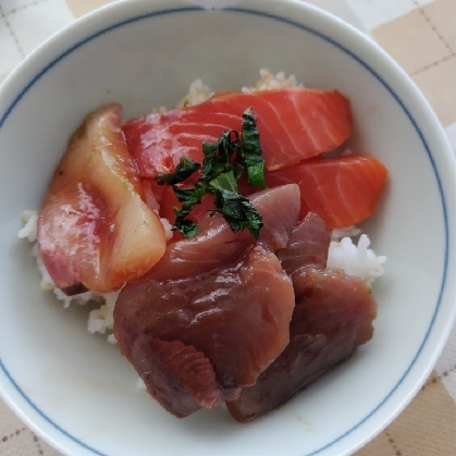 至高の漬け丼☆海鮮丼は簡単漬けダレで食すべし☆ 