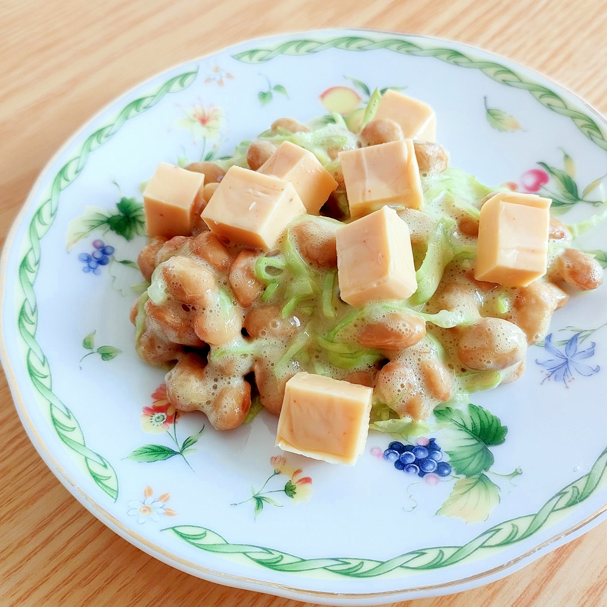 国産チーズとキャベツの納豆