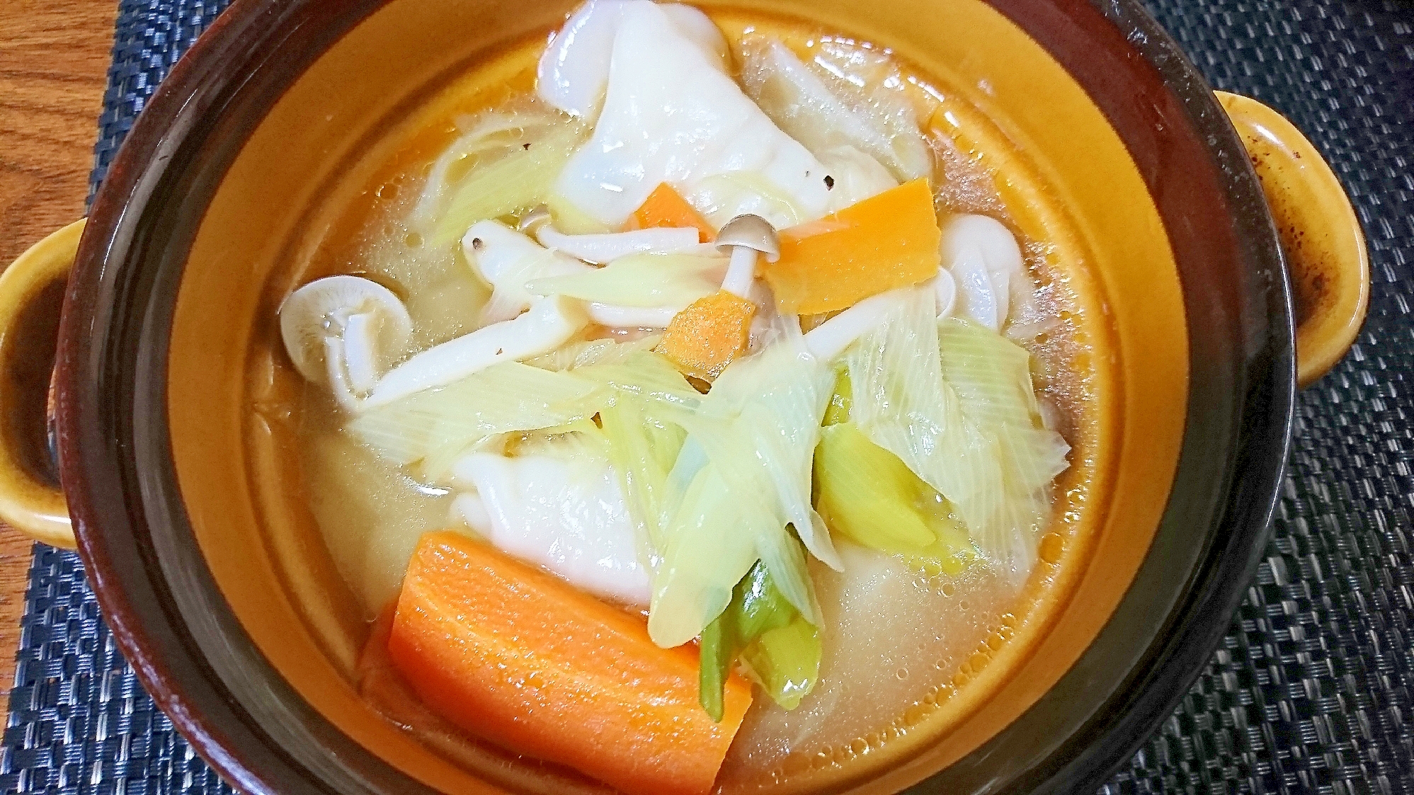 野菜たっぷり☆スープ餃子
