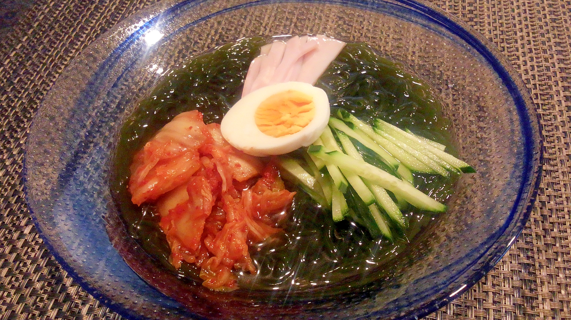 ダイエットに！つるつるわかめの冷麺