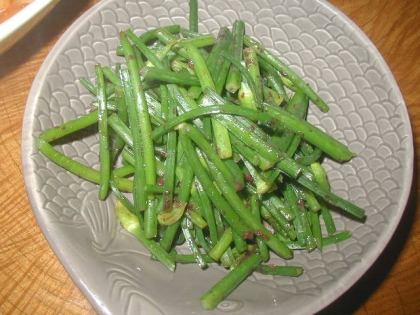 花ニラの梅肉和え