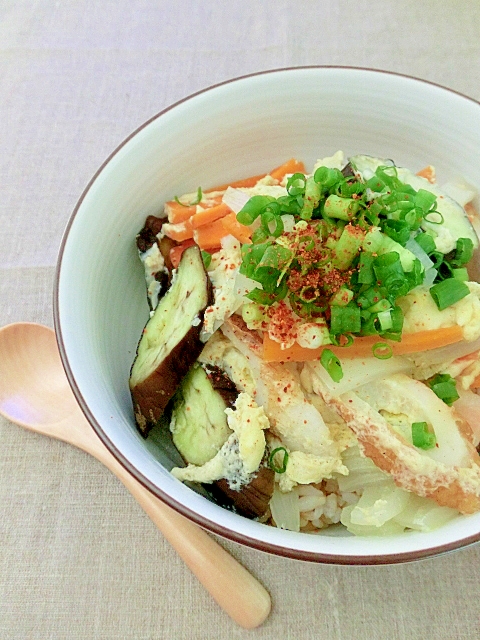 クイックボウルで簡単♪ちくわと野菜の丼ぶり✿