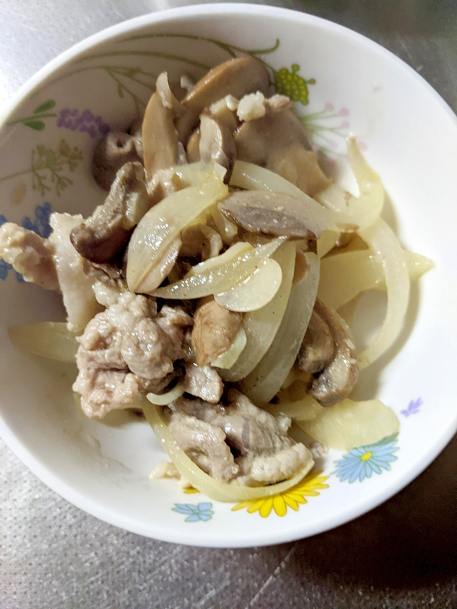 豚肉とマッシュルームのバター炒め