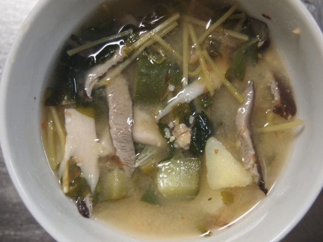 ひらたけとじゃがいもの味噌汁 レシピ 作り方 By 味噌汁ざんまい 楽天レシピ ひらたけとじゃがいもの味噌汁 レシピ 作り方 By 味噌汁ざんまい 楽天レシピ