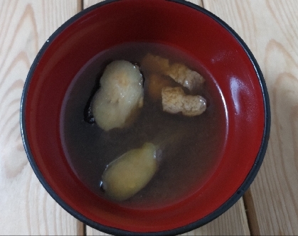 ほっとする茄子と油揚げののどぐろだし味噌汁