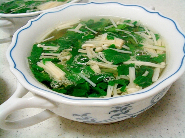 エノキとほうれん草の和風スープ