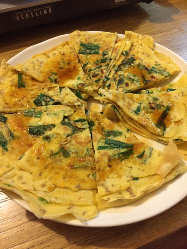 節約メニュー ニラ卵のチヂミ風 レシピ 作り方 By みっふぃ1133 楽天レシピ