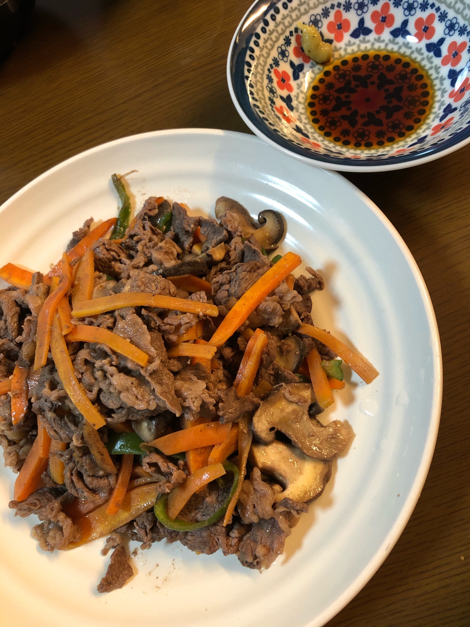 わさび醤油で食べる牛肉炒め