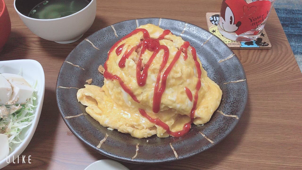 簡単♡ケチャップライスのオムライス