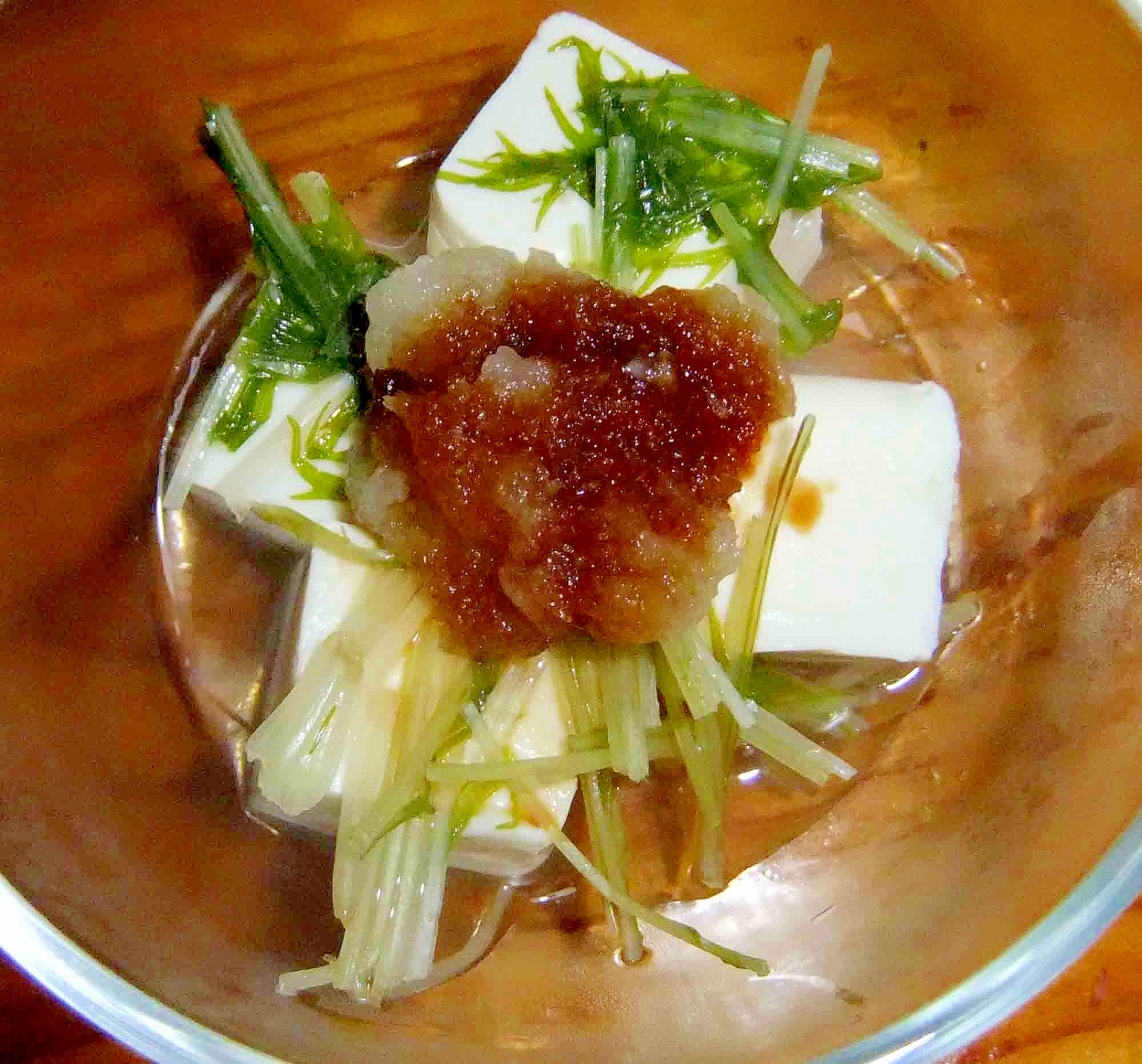 サラダ水菜と大根おろしで湯豆腐