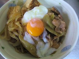 豚玉豆腐丼