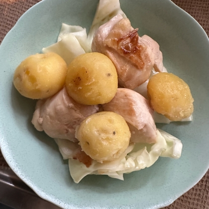 ♢鶏肉とじゃがいもの醤油マヨ炒め♢