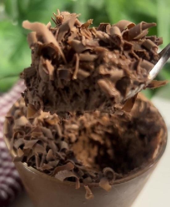 材料２つ。チョコレートムースの作り方。レシピ動画