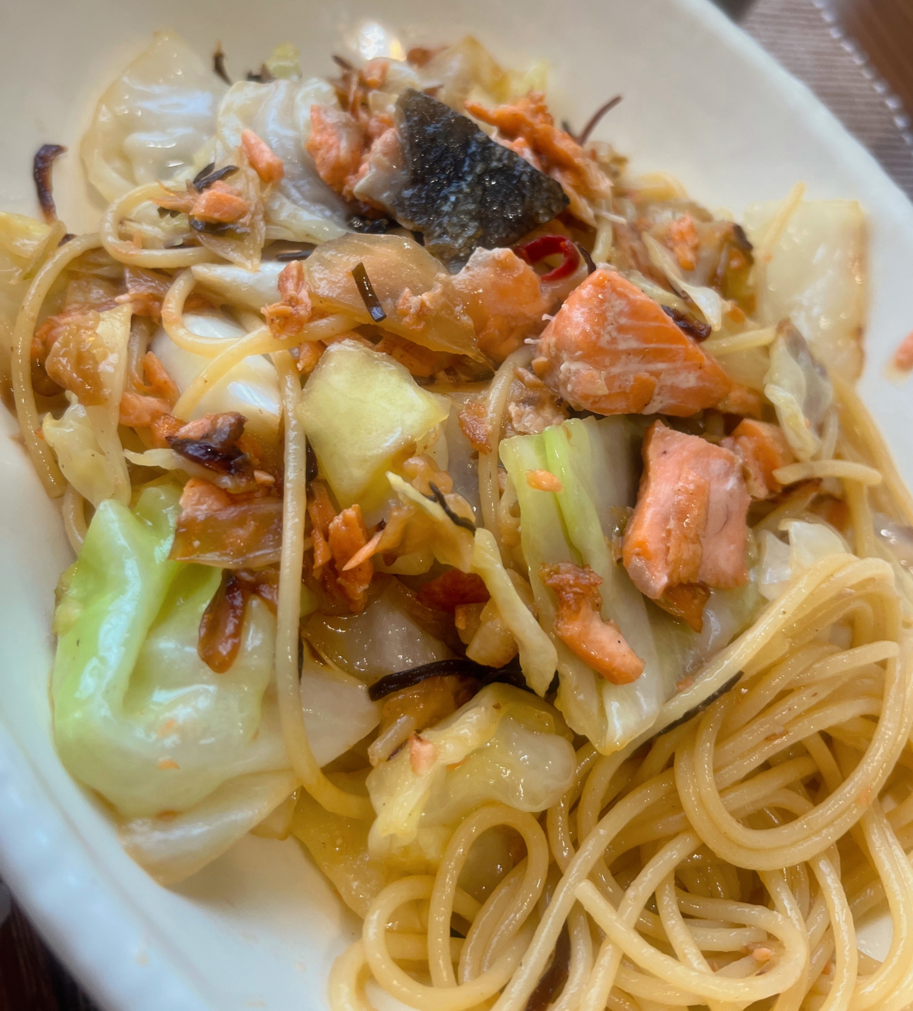 鮭とキャベツの和風ペペロンチーノ