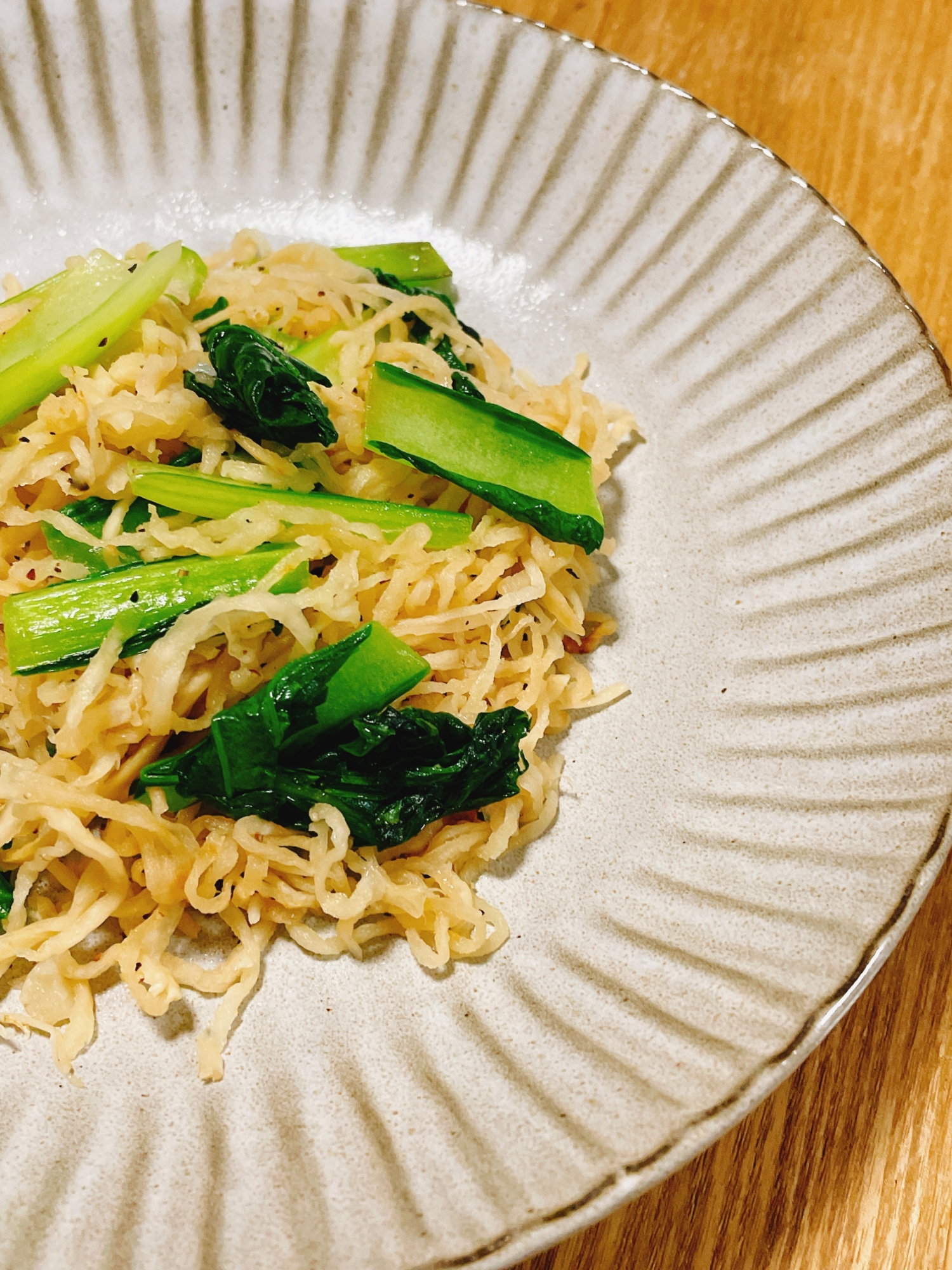 切り干し大根と小松菜のイタリアン風炒め物