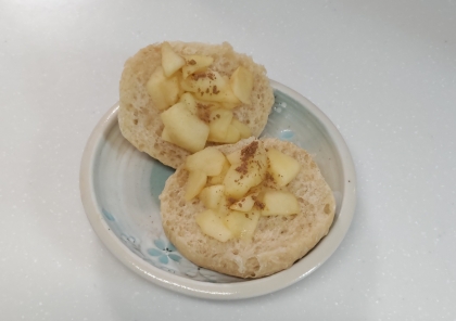 tontonさん✨朝食にりんごバターのせトースト、手作りパンで作りました♡炒めたりんごが甘くてとてもおいしかったです(*'▽')
レポ、ありがとうございます♡